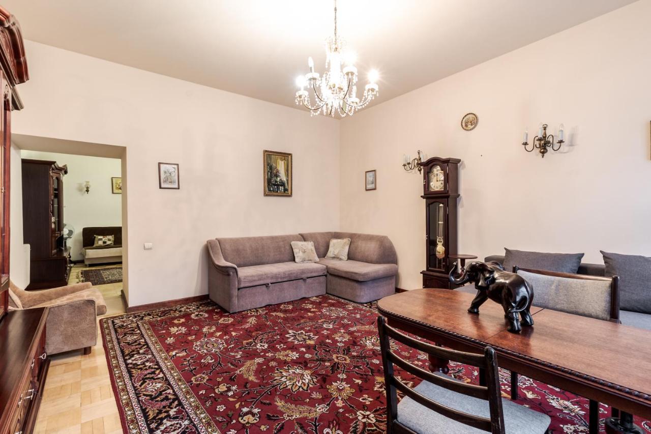 Doroshenka Antique Apartment Lviv Exterior foto