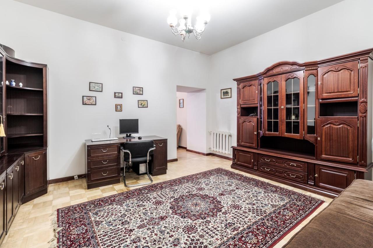 Doroshenka Antique Apartment Lviv Exterior foto