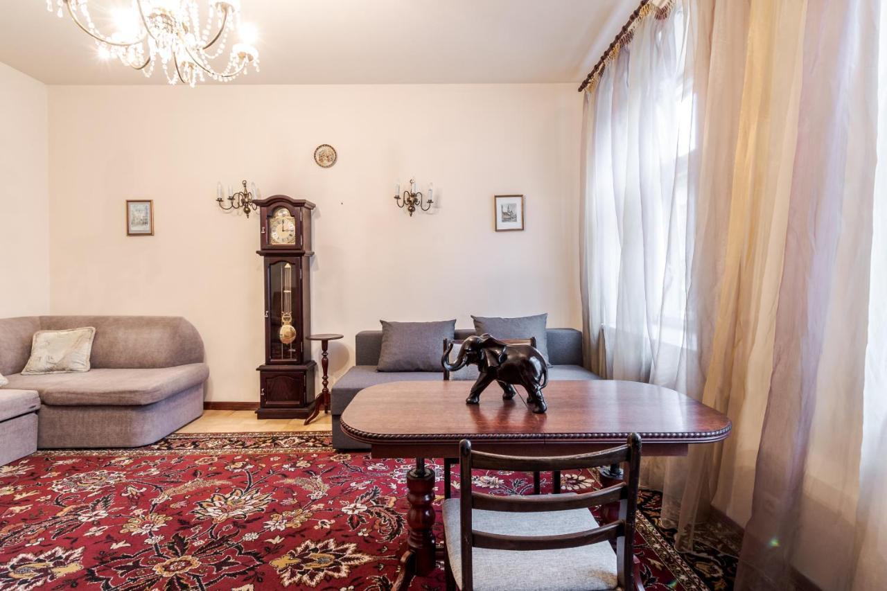 Doroshenka Antique Apartment Lviv Exterior foto