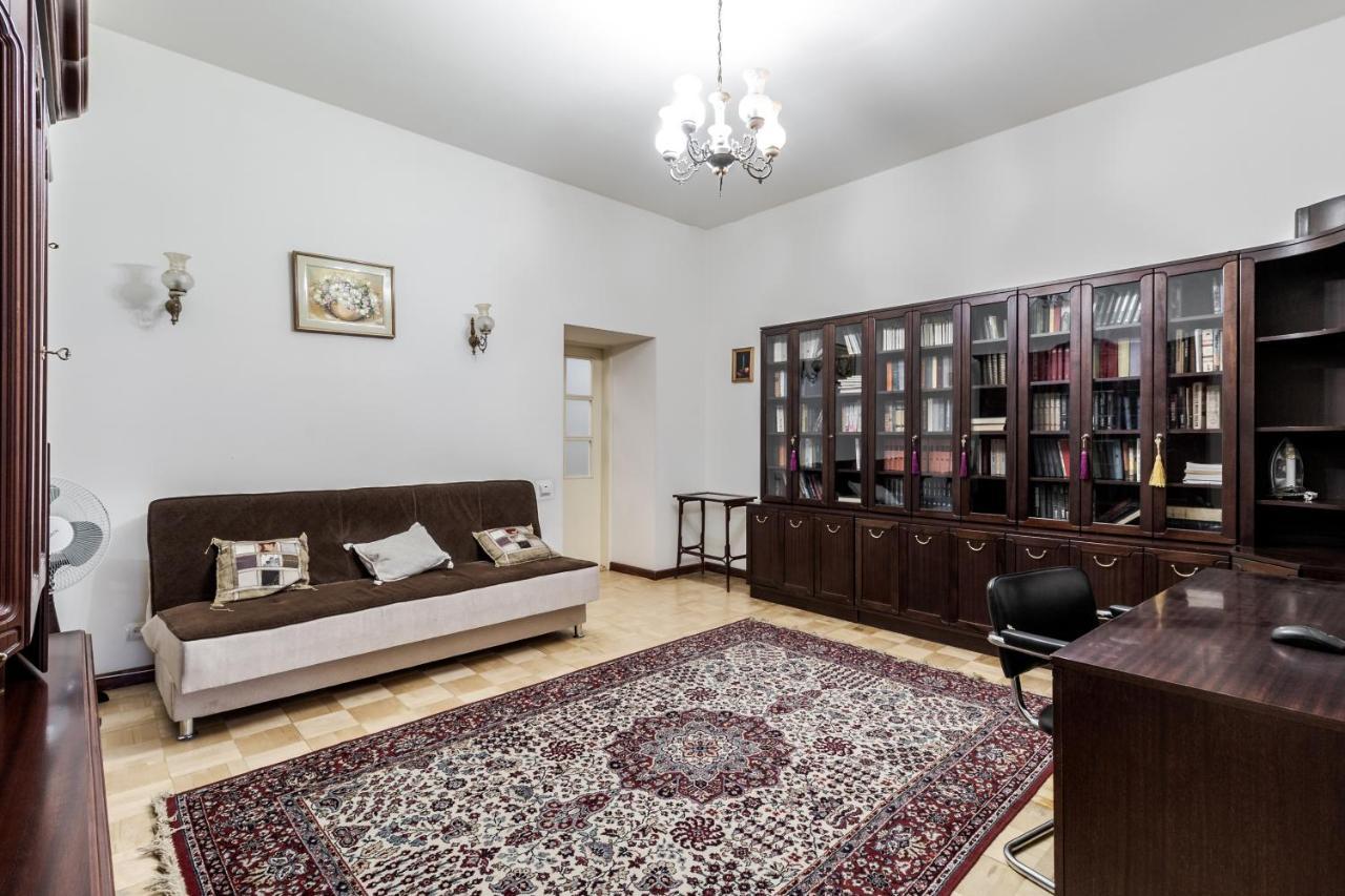 Doroshenka Antique Apartment Lviv Exterior foto