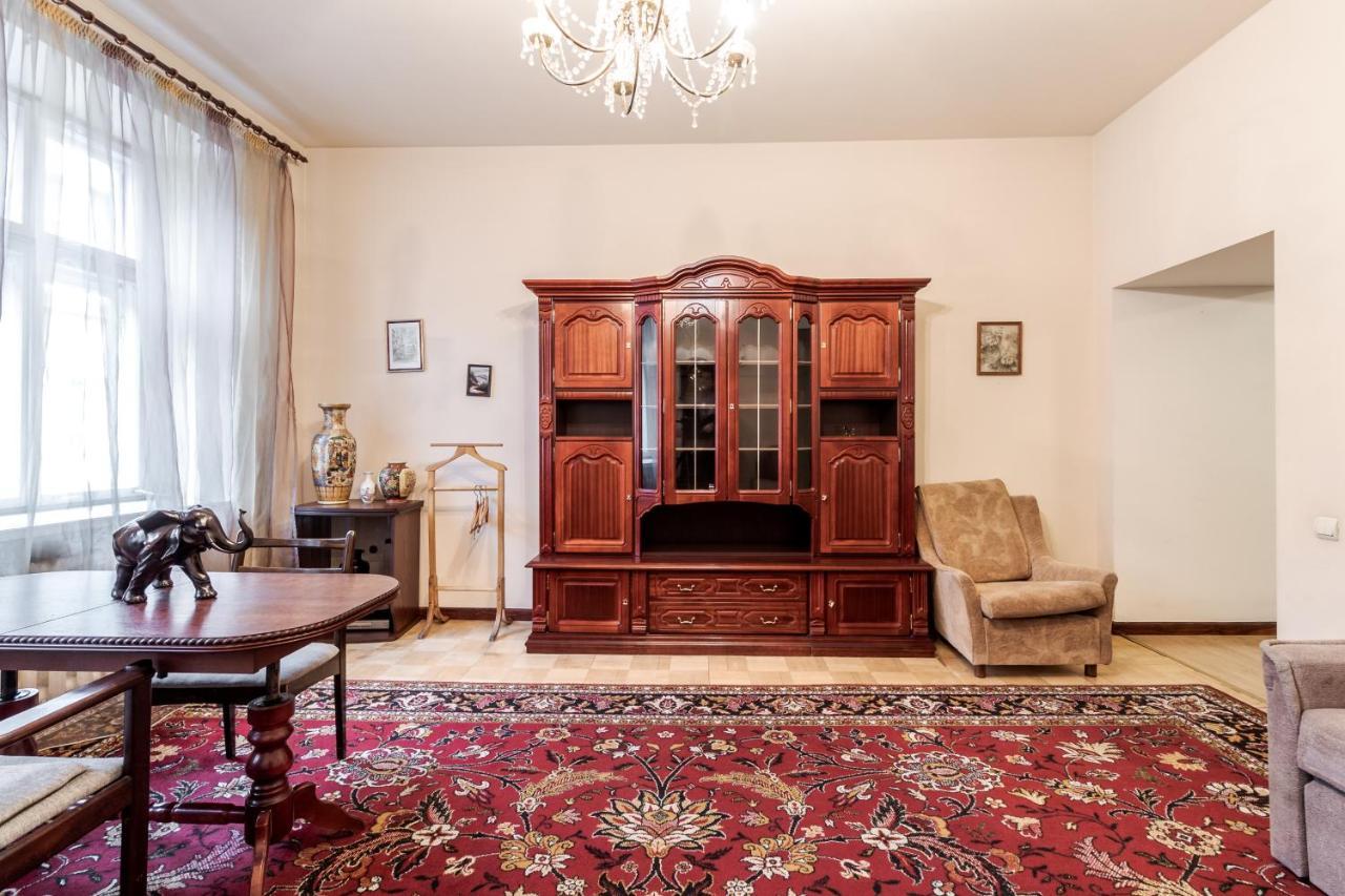 Doroshenka Antique Apartment Lviv Exterior foto